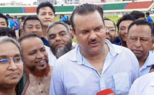 লঙ্কানদের কাছে ম্যাচ হারায় আবার ক্ষেপলেন আকরাম খান