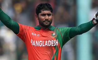 অল্পের জন্য সেঞ্চুরি মিস,ইমরুলের ব্যাটে চার-ছক্কার তাণ্ডব দেখলো ক্রিকেট বিশ্ব
