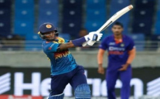 শুরু হল লঙ্কানদের ব্যাটিং ঝড়, দেখুন অস্রবসেস স্কোর