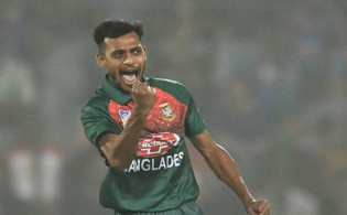 রুবেল হোসেনের পর অবসর নিয়েছেন ফাস্ট বোলার শফিউল ইসলাম