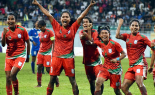 চরম লড়াইয়ে নেপালকে হারিয়ে বাংলাদেশের বিশাল জয়