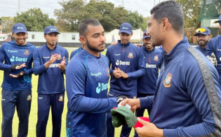 বাংলাদেশ ক্রিকেটে অবিশ্বাস্য ঘটনাঃ অভিষিক্ত কাপ নেওয়া দলপতির সাথে বাদ ইমন