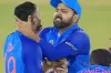 অবাক ক্রিকেট বিশ্বঃ যে কারনে মাঠেই কার্তিকের থুতনি চেপে ধরলেন রোহিত