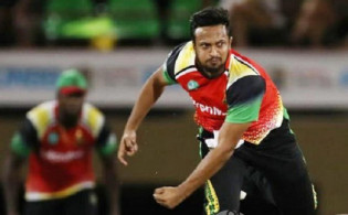 দুর্দান্ত বোলিংয়ে দুই উইকেট নিলো সাকিব, জিতলো দল