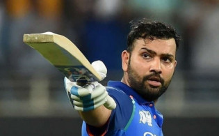 টি-টোয়েন্টিতে ছক্কা অবিশ্বাস্য এক বিশ্বরেকর্ড গড়লেন রোহিত