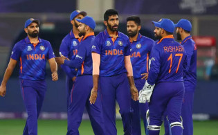 একাধিক চমক দিয়ে দক্ষিণ আফ্রিকার বিপক্ষে ১৫ সদস্যের দল ঘোষণা করলো ভারত