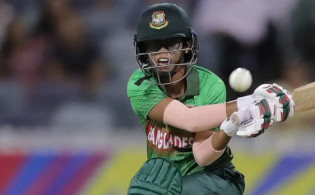 ব্যাটিং বাংলাদেশ, দেখুন সর্বশেষ স্কোর