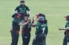 বাংলাদেশের দুর্দান্ত বোলিংয়ে বিপর্যয় শ্রীলংকা, দেখুন সর্বশেষ স্কোর