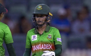 দুই ভারতীয়ের কাছে হেরে গেলো বাংলাদেশের জ্যোতি