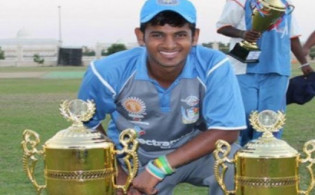 দুর্নীতির দায়ে নিষেধাজ্ঞায় ভারতীয় বংশোদ্ভূত এই ক্রিকেটার