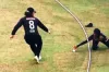 নারী ক্রিকেটের ফিল্ডিংয়ের হাস্যকর এক ভিডিও ভাইরাল, দেখুন ভিডিও সহ