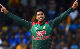 শেষ মুহূর্তে রিজওয়ানের উইকেট তুলে নিল সৌম্য সরকার, দেখুন সর্বশেষ স্কোর
