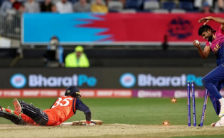 শেষ ওভারে সরদারদের লড়াইয়ে শেষ হলো নেদারল্যান্ডস ও আমিরাতের ম্যাচ জেনে নিন ফলাফল
