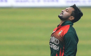 নতুন দুঃসংবাদঃ ইনজুরিতে সাকিব আল হাসান