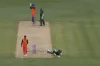 ১৬ ওভার শেষে দেখে নিন সর্বশেষ স্কোর