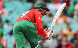 ব্যাটিংয়ে বাংলাদেশ, দেখুন সর্বশেষ স্কোর