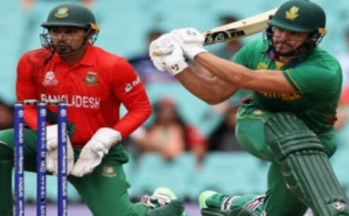 ১২ ওভার শেষ দেখে নিন সর্বশেষ স্কোর