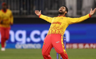 এক ঢিলে দুই পাখিঃ পাকিস্তানকে হারিয়ে কোহলির রেকর্ডও ভাঙ্গল রাজা