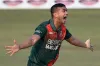 আবারও আউটঃ চলছে তাসকিন ঝড়, দেখুন সর্বশেষ স্কোর