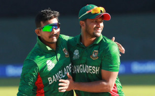 মোসাদ্দেকের ব্যাপারে সেই বিষয় মানতে নারাজ দলপতি সাকিব
