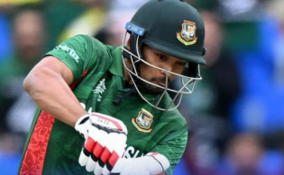 বিশ্বকাপের এই তালিকায় এখন সেরা নাজমুল হোসেন শান্ত