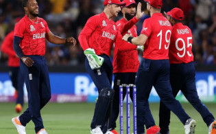 বাটলার-হেলস ঝড়ে সাফ ভারতকে উড়িয়ে ফাইনালে উঠে গেল ইংল্যান্ড