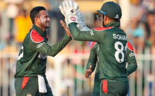 অবশেষে সাকিব-সোহানের কোচের নাম ঘোষণা