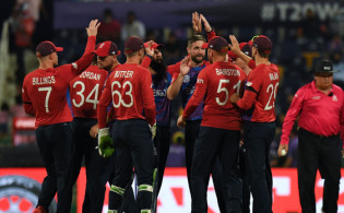 ফাইনালে পাকিস্তানের বিপক্ষে ইংল্যান্ডের শক্তিশালী একাদশ ঘোষণা