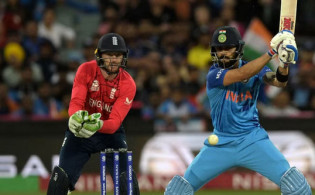 টানা তিন বিশ্বপাকে অবিশ্বাস্য এক রেকর্ড গড়লেন কোহলি