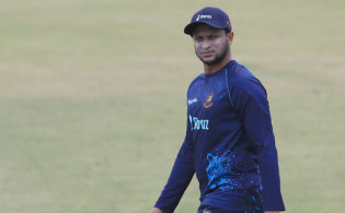 ‘খেলা হবে’- সাকিব