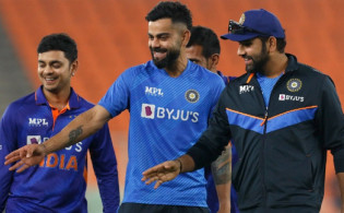 এবার কপাল পুড়তে যাচ্ছে রোহিত শর্মার