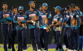 লঙ্কান দলে জায়গা হয়নি তারকা ক্রিকেটারের, বিরতিতে রাজাপাকশে
