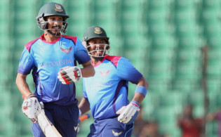 নাসিরের দুর্দান্ত ব্যাটিং ঝড় শেষ হলো ফাইনাল ম্যাচ, দেখে নিন ফলাফল
