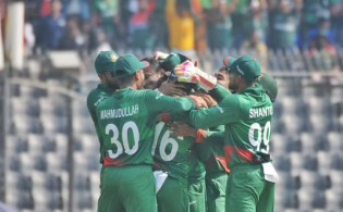 ভারতকে সল্প রানে অল আউট করলো বাংলাদেশ