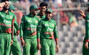 আউট আউট আউটঃ এবাদাতের দুর্দান্ত বোলিংয়ে আউট কোহলি, দেখুন সর্বশেষ স্কোর