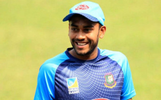 মেহেদী মিরাজকে টপ অর্ডারে খেলানোর পক্ষে সাবেক ভারতীয় ক্রিকেটার