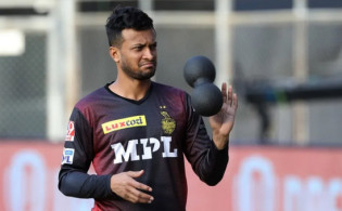 আইপিএলঃ শেষ হল সাকিবের নিলাম, জেনে নিন সর্বশেষ অবস্থা