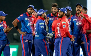 ইঞ্জুরিতে অনিশ্চিত ঋষভ পন্থ, বদলি হিসাবে দিল্লীর নতুন নেতৃত্বে দেখা যেতে পারে এই ৩ জনকে