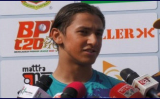 বাংলাদেশ নয়, অন্য কোন দলের হয়ে খেলতে চান রবিন