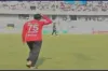 আবারও সেই একই ঘটনাঃ মাঠে ঢুকে আম্পায়ারের সঙ্গে তর্কে জড়ালেন সাকিব
