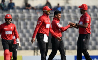 শেষ হল রংপুর-বরিশালের বিতর্কিত ম্যাচ, জেনে নিন ফলাফল