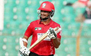 ‘হঠাৎ করে চার বা ছয় দরকার হলে সে মেরে দিতে পারে’