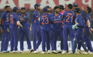 কিউইদের হোয়াইটওয়াশ করে শীর্ষে ভারত, দেখে নিন বাংলাদেশর অবস্থান