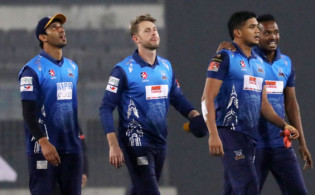 এই মাত্র শেষ হল ঢাকা-বরিশাল মাচের টস, জেনে নিন ফলাফল