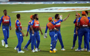 বেরিয়ে এলো আসল তথ্যঃ এবারের বিপিএলে খুলনার এমন ভরাডুবির আসল কারন