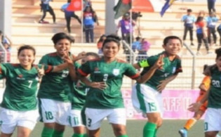 জোড়া গোলে শেষ হল প্রথমার্ধে, ফাইনালে এক পা বাংলাদেশের