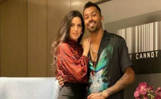 ‘দ্বিতীয়’ বিয়েতে সাজলেন হার্দিক-নাতাশা নজরকাড়া সাজগোজ, ছবি পোস্ট করলেন হার্দিক নিজেই