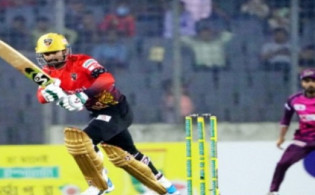 চার-ছক্কার ব্যাটিং ঝড়ে শেষ হল বিপিএলের ফাইনাল ম্যাচ, জেনে নিন ফলাফল