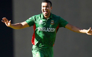 দেশের জন্য বিশাল সুযোগ হাত ছাড়া করলেন তাসকিন