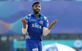বুমরাহ আইপিএলে খেলানিয়ে চূড়ান্ত সিদ্ধান্ত ঘোষণা
